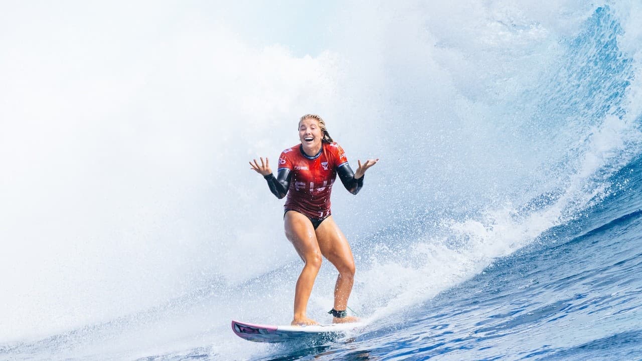 19-Year-Old Surfer Scores Perfect 10 in Fiji