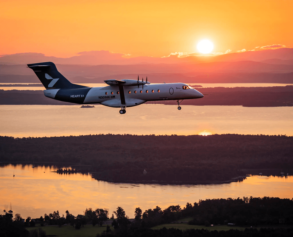 World’s Largest Electric Aircraft Takes to The Skies