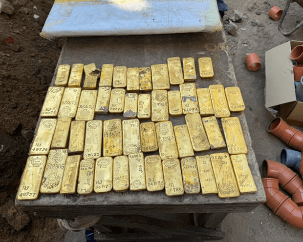 Money Down The Drain: Student Finds $10 Million in Gold Bars Whilst Digging a Sewer
