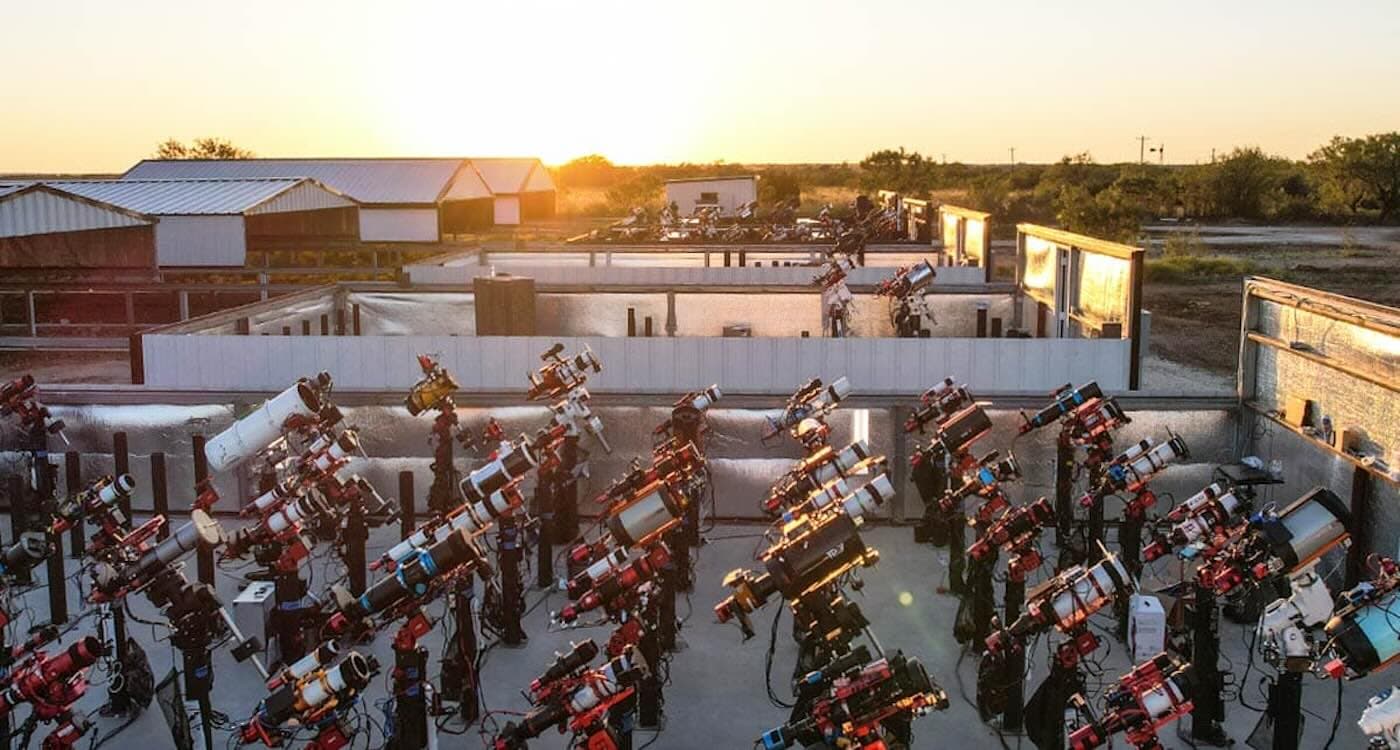 Odd Texas Ranch ‘Raises’ Telescopes to Provide Dark Sky Viewing for Stargazers in Cities Remotely