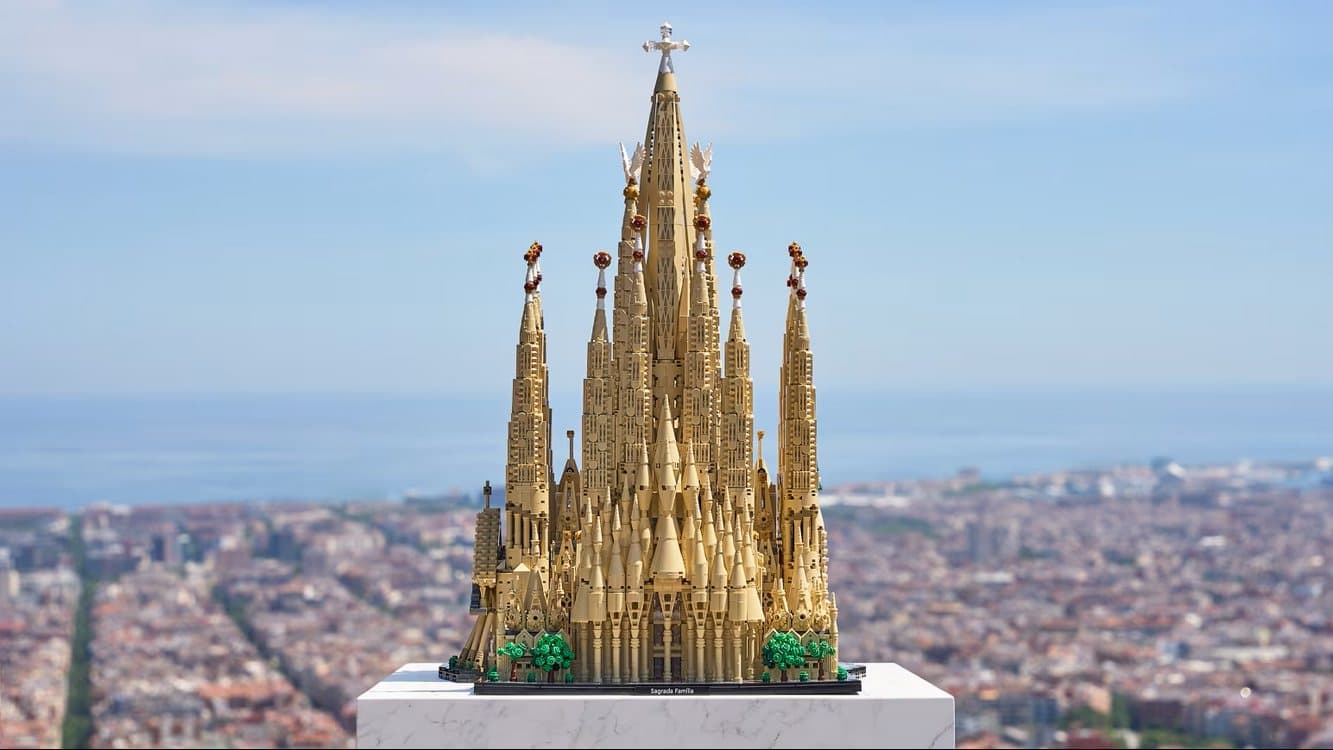 LEGO Debuts Sagrada Familia LEGO Set to Mark Basilica’s Completion and 100 Years Since Gaudi’s Death