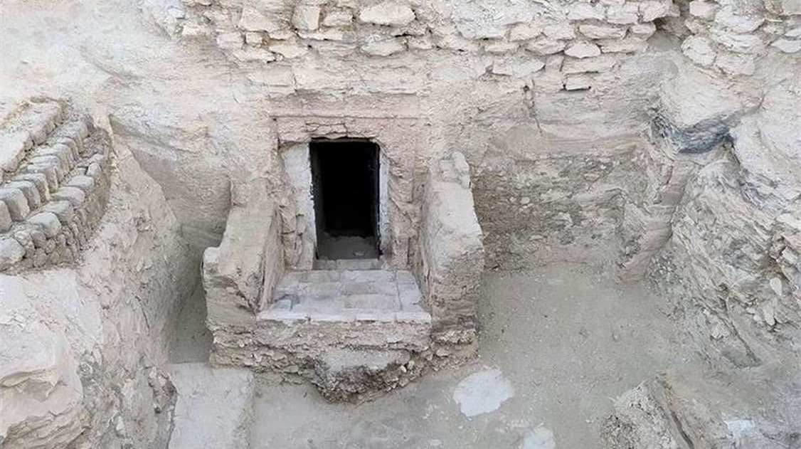 3,200-yo Tomb Discovered in Luxor from the Era of Ramses