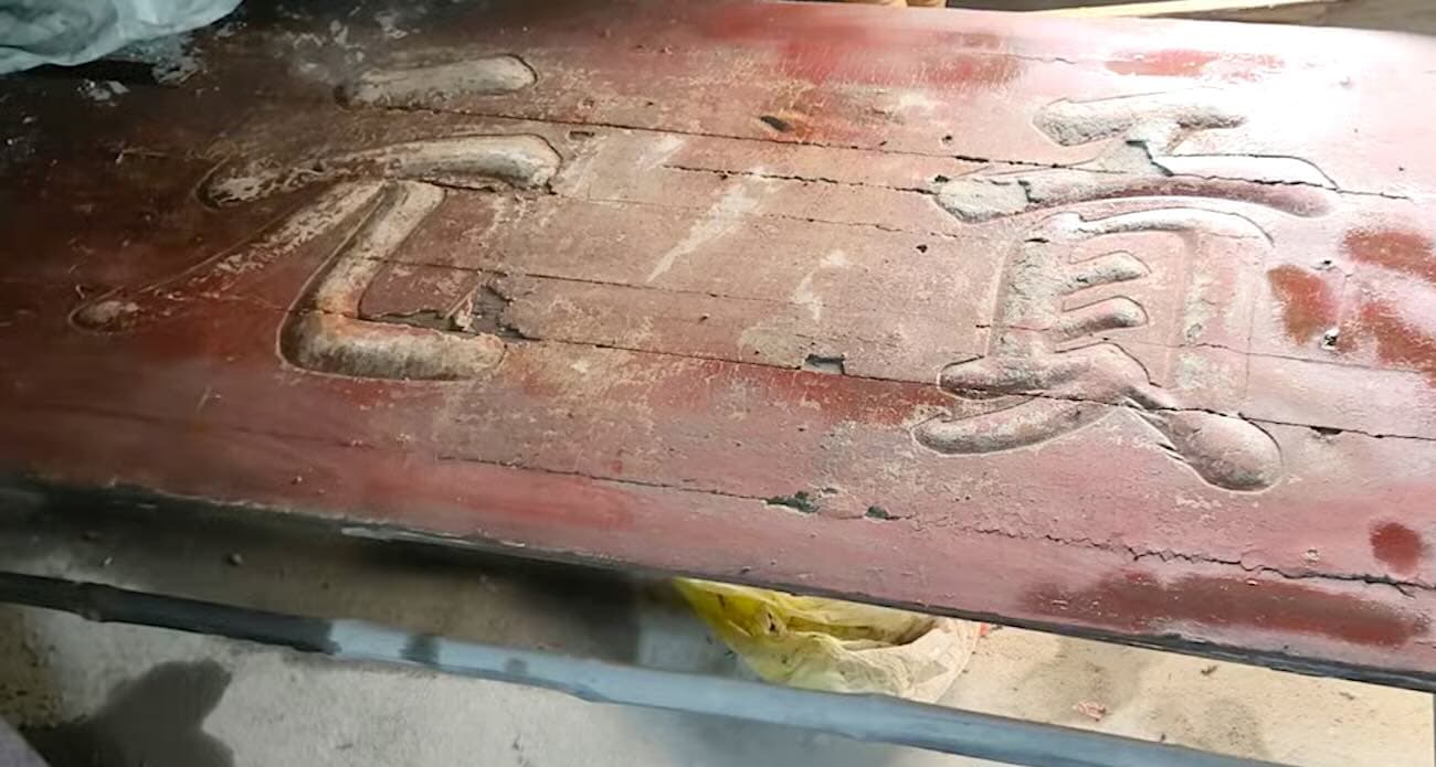 Man Shocked to Discover Family’s Kitchen Table Was Actually Ancestor’s Qing Dynasty ‘Diploma’