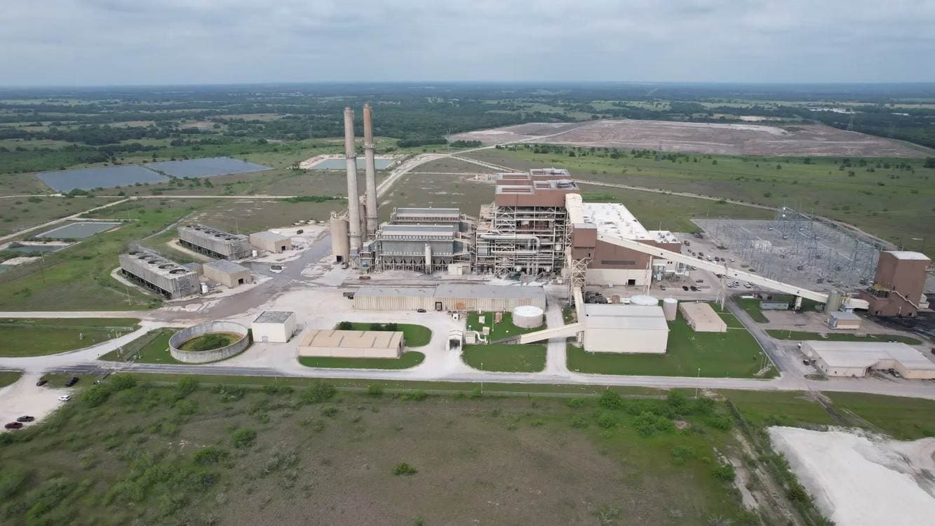 Firm Buys Texas Coal Plant to Leverage its Grid Connections for New Massive Solar Project
