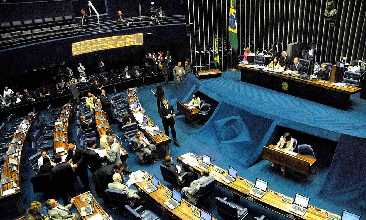Brazil Ends Long Tradition of 6-Day Workweek via Constitutional Amendment